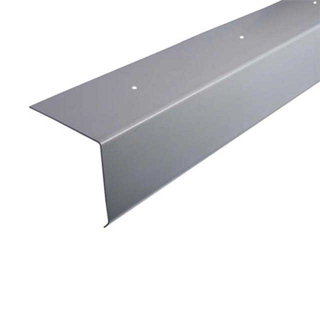 Bordtaksbeslag plast, grå 108˚, til papptak 85/87/2000 mm (C-87)